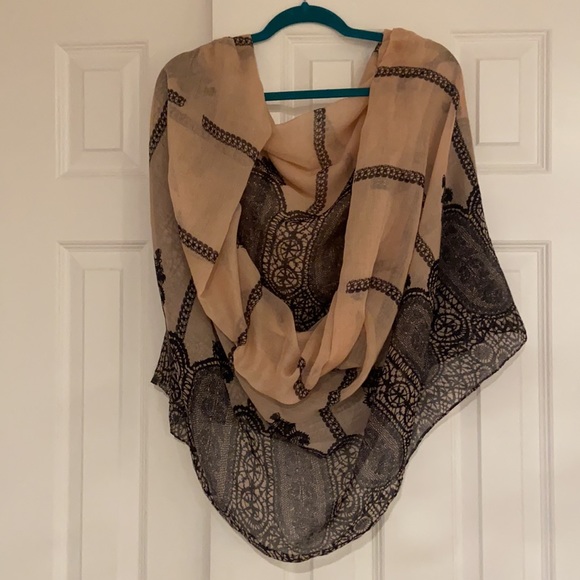 Pink and black infinity scarf - Picture 2 of 4